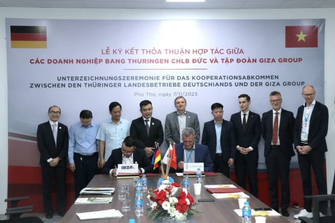 Thuringen State Business Delegation of Germany, Giza Group Sign MOU for Industrial Sector Investment in Vietnam