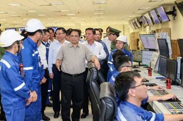 Prime Minister inspected major projects in Nghi Son Economic Zone