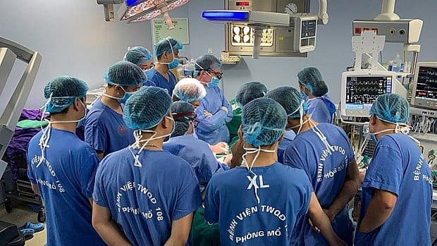 Voluntary British medics on craniofacial trauma mission to Vietnam