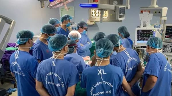 Voluntary British medics on craniofacial trauma mission to Vietnam