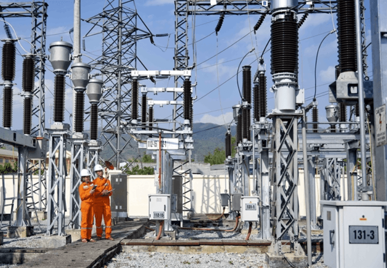 Businesses seek ways to adapt to rising electricity prices