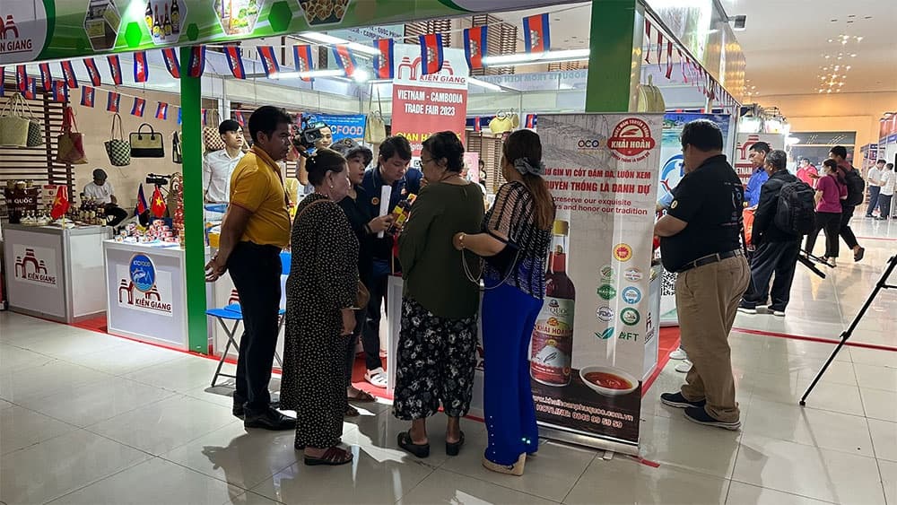 Kien Giang accelerates moves to lift trade and tourism image