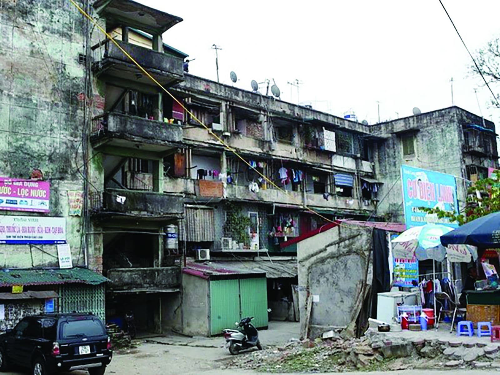 Specific policies needed for upgrading old apartments in Hanoi