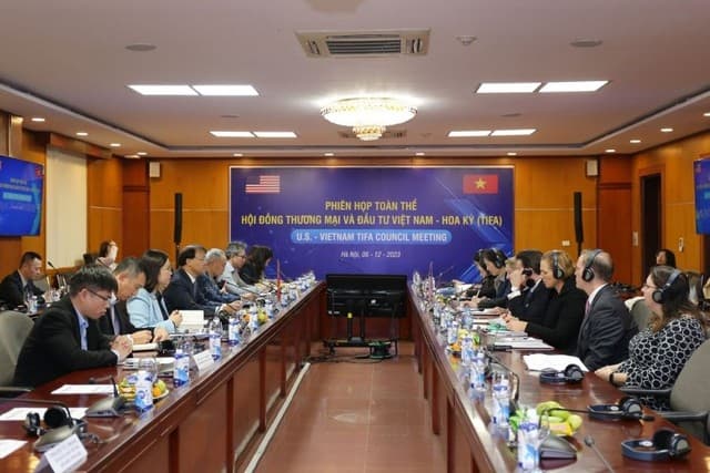 Viet Nam-U.S. Trade Exceeds US$100 Bln in 11 Months