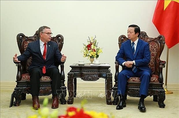 Deputy PM calls for Dell’s participation in digital transformation in Vietnam