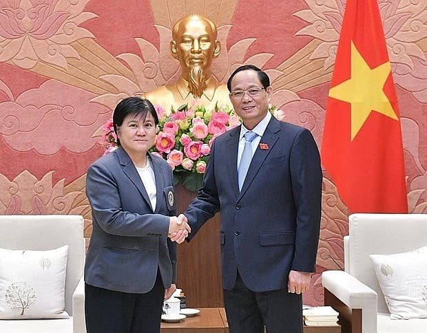 Vietnam, Thailand forge educational cooperation