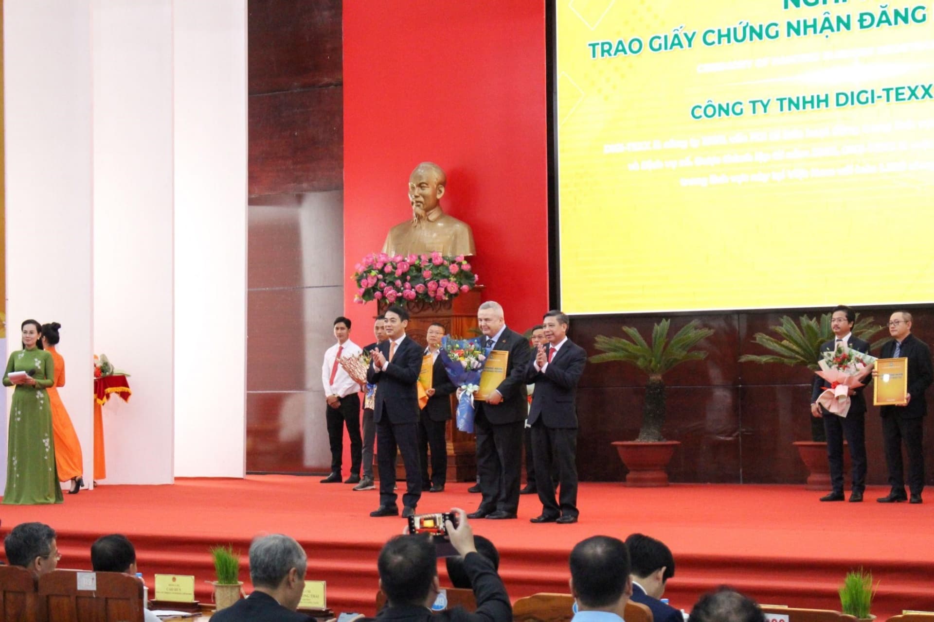 DIGI-TEXX accompanying Hau Giang province to unlock potential of the digital economy