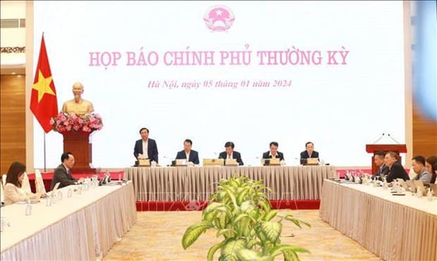 Vietnam prioritises driving growth momentum this year: Cabinet