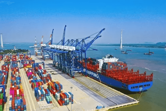 Standard Chartered forecasts Vietnam's 2024 GDP growth at 6.7%