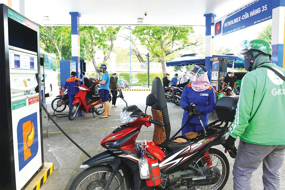 Vietnam moves into gear to ensure petroleum supply