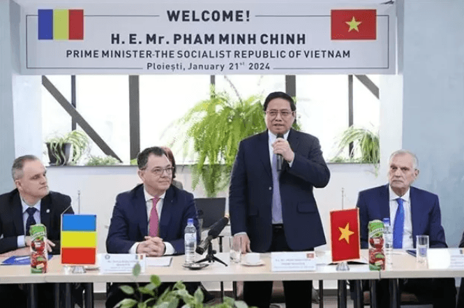 PM Pham Minh Chinh visits Prahova, emphasizing huge potential for cooperation with Romanian localities