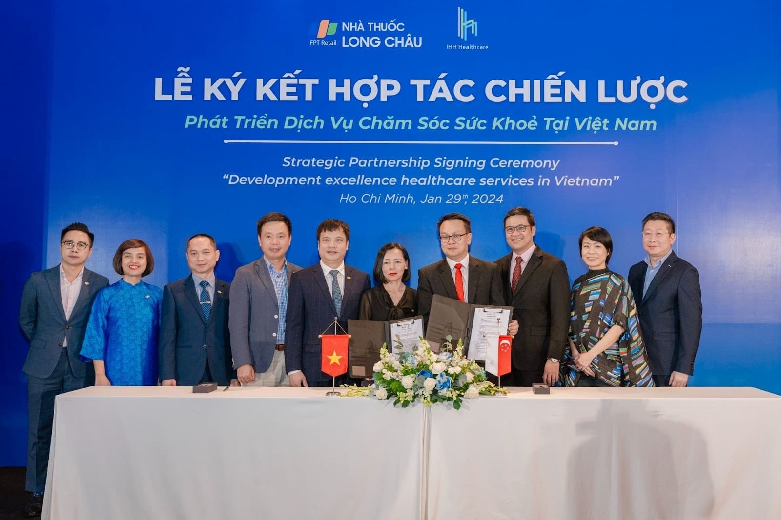 FPT Long Chau and IHH Healthcare Singapore enter partnership