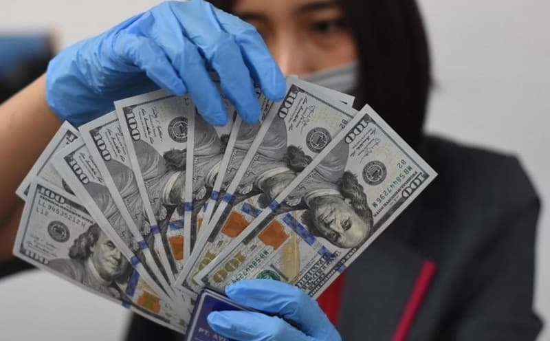 Remove obstacles to promote investment into the high-tech sector