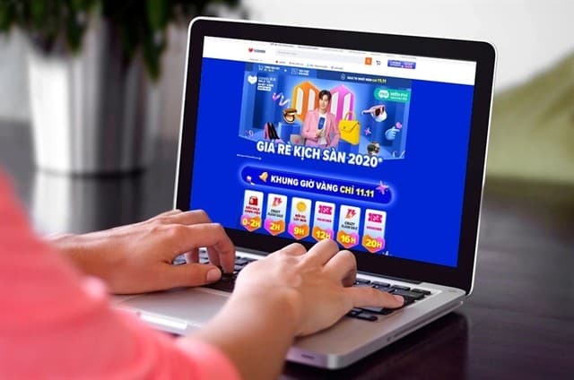 Total revenue of Việt Nam’s top 5 e-commerce platforms can reach $12.4 billion