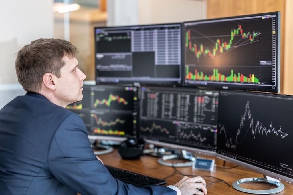 Vietnam’s stock market meets 7 of 9 criteria for upgrading the stock market