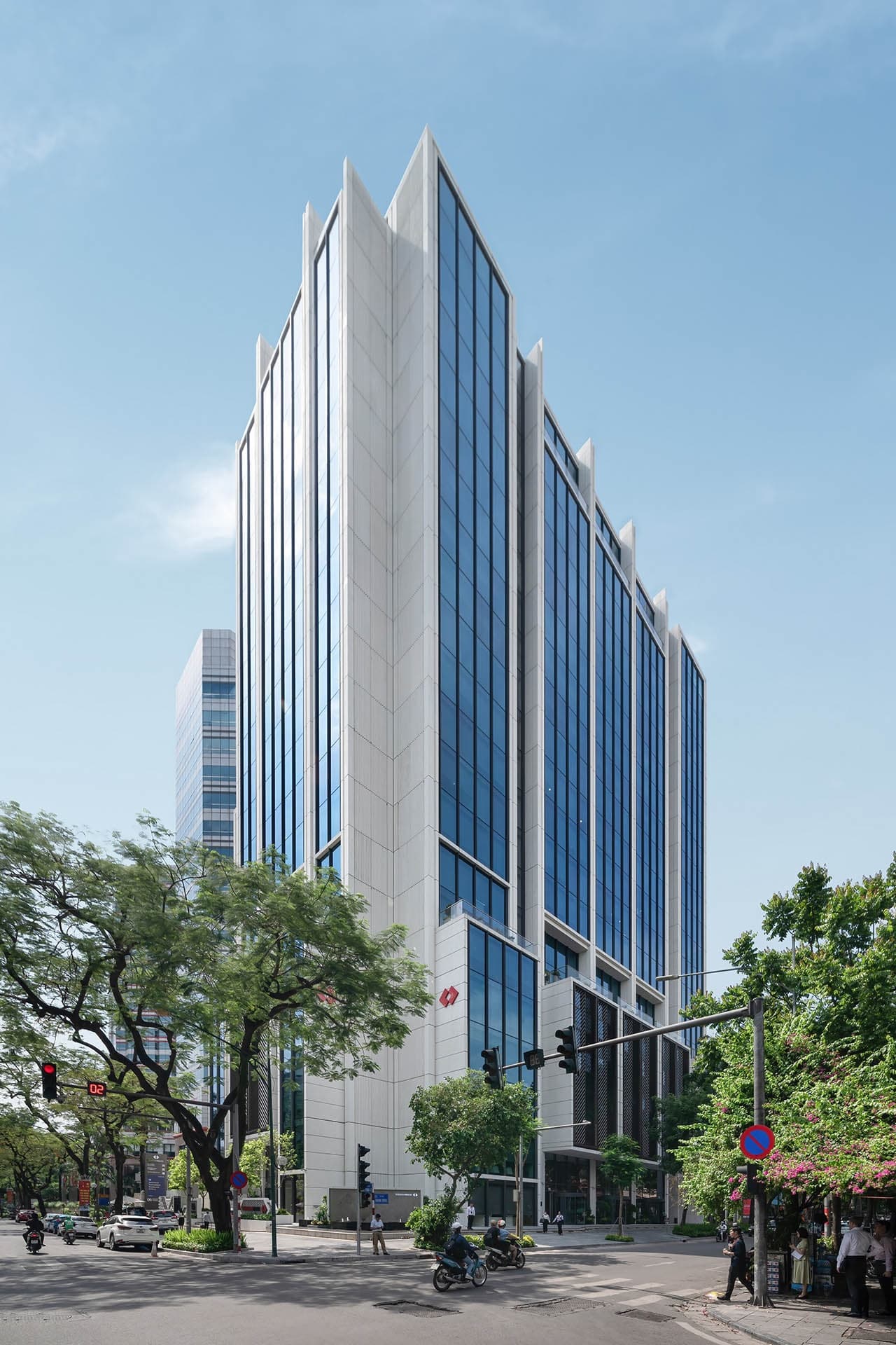 Moody's upgrades the outlook of Techcombank 2024