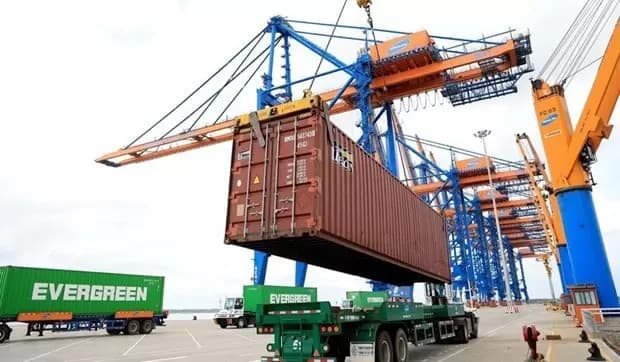 Vietnam to increase maritime, inland waterway transport to ease road transport: Minister of Transport