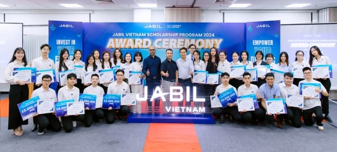 Jabil Awards 30 Vietnamese Students with Scholarship
