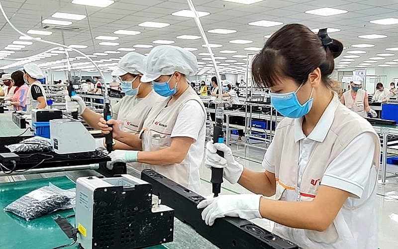 Singapore tops foreign investors in Vietnam in first quarter