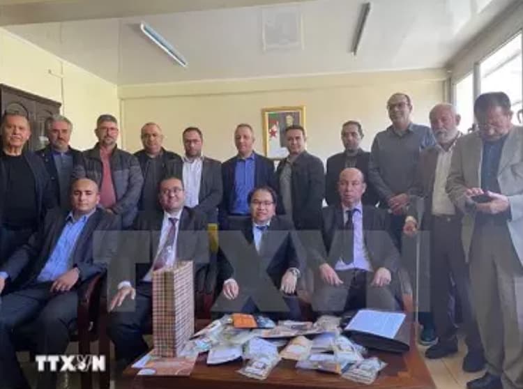 Vietnam enhances trade promotion in Algerian locality
