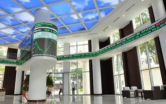HoSE's stock market capitalisation in March rises by 3.1% compared to February