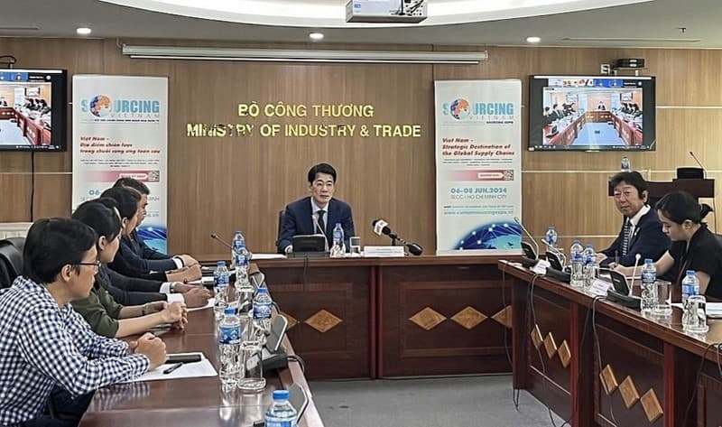 Vietnam transforming into new global manufacturing hub: experts