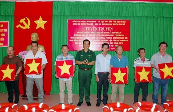 Soc Trang coordinates actively in popularize anti-IUU fishing regulations