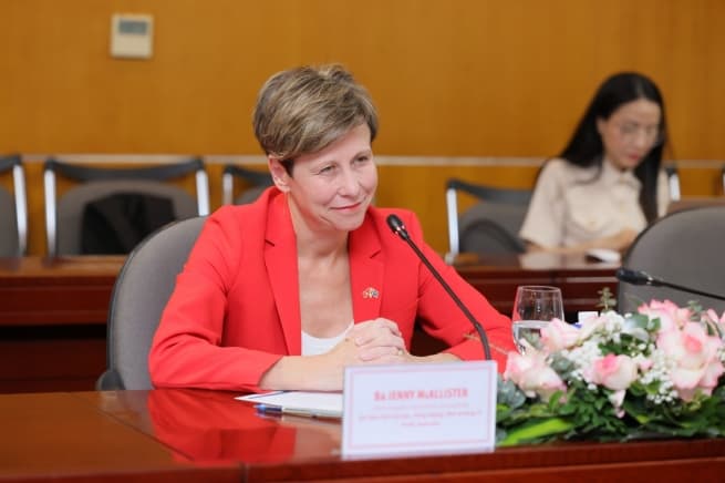 Australia and Vietnam Develop Competitive Electricity Markets