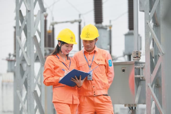 EVN Advocates Pilot Implementation of Two-Component Power Tariff