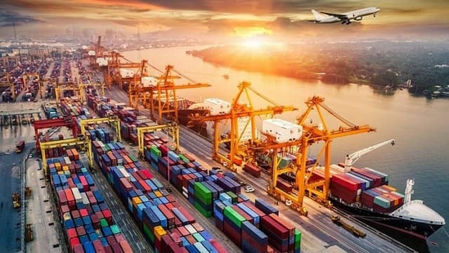 Trade Value up Over 15% in January-April