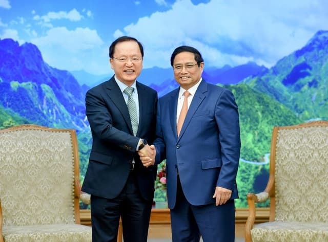 Prime Minister Hosts Reception for Samsung Chief Financial Officer