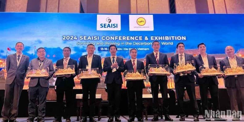 More than 400 leading steel businesses in Southeast Asia join exhibition in Da Nang
