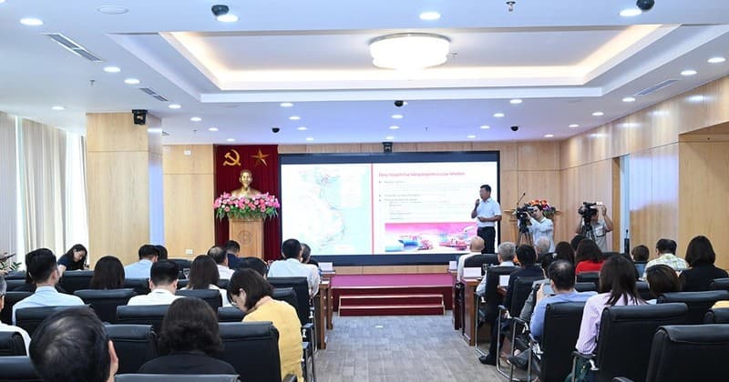Experts urge promotion of digital transformation in logistics, e-commerce
