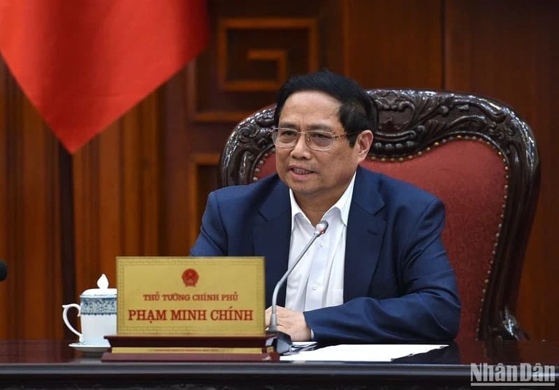PM chairs meeting on fiscal, monetary policy management
