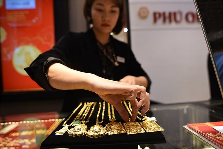 Central bank targets ongoing price control of gold market