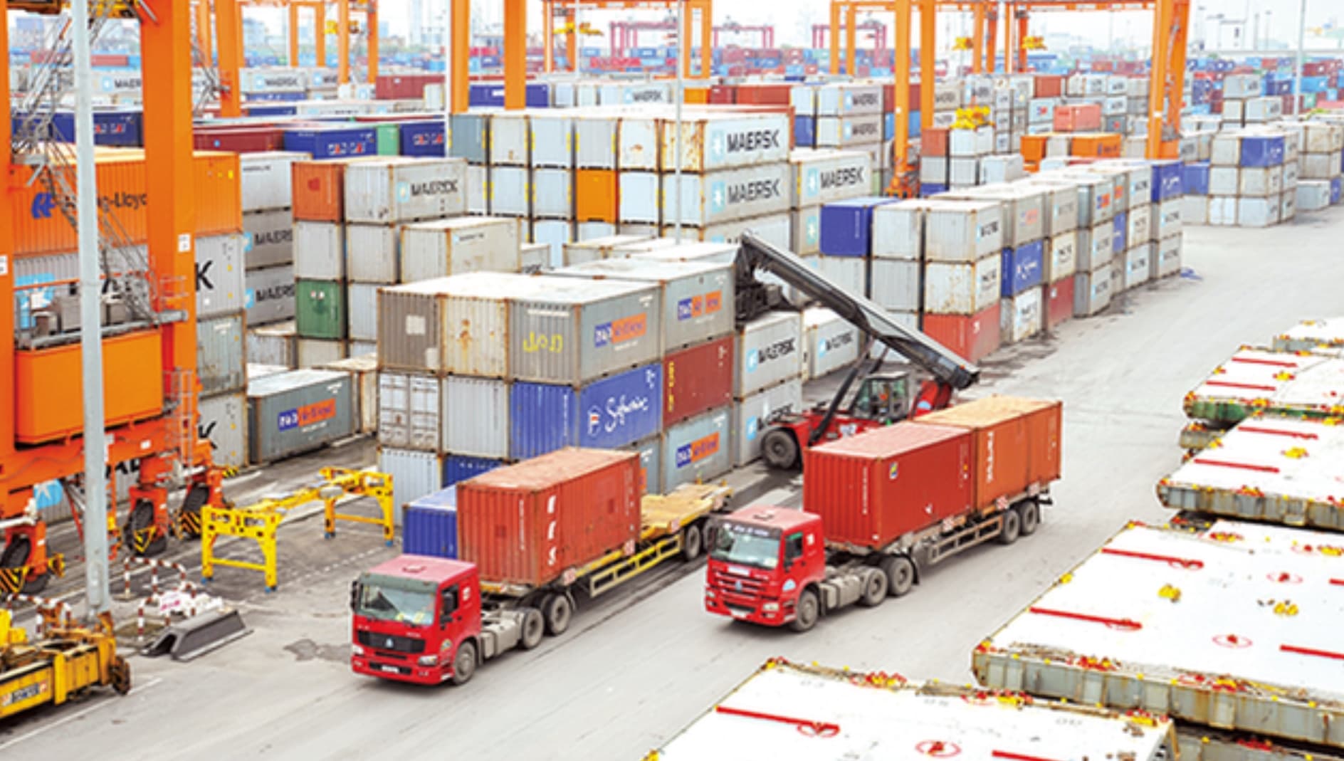 Trade value exceeds US$303 billion in first five months