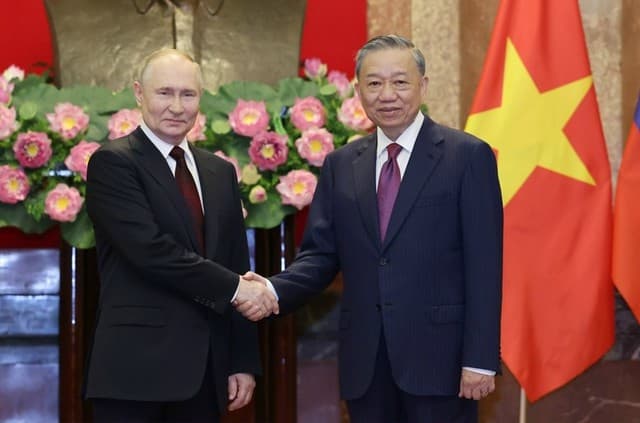 Viet Nam is Russia's Top Priority in Asia-Pacific: Putin
