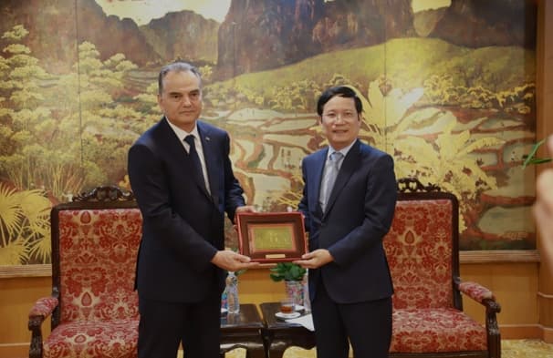 Turkmenistan wishes to further promote trade with Vietnam