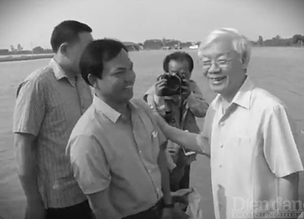 General Secretary Nguyen Phu Trong in the hearts of Vietnamese entrepreneurs.