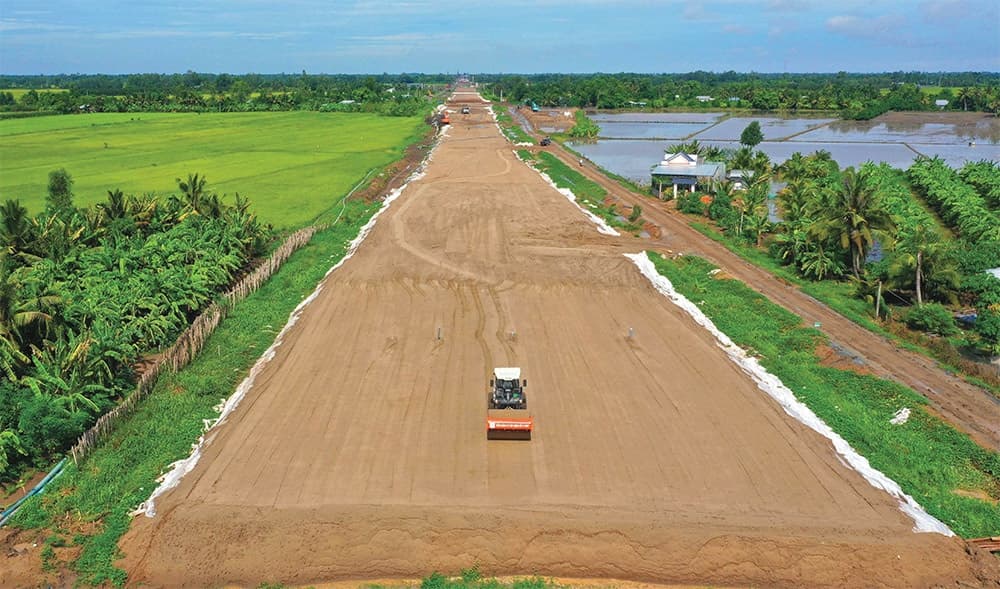 Import-export heads in right direction