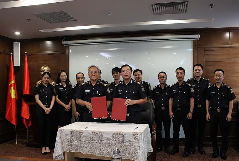 Bac Ninh Customs Department and Customs Department of Goods Verification collaborates to reduce time of goods verification