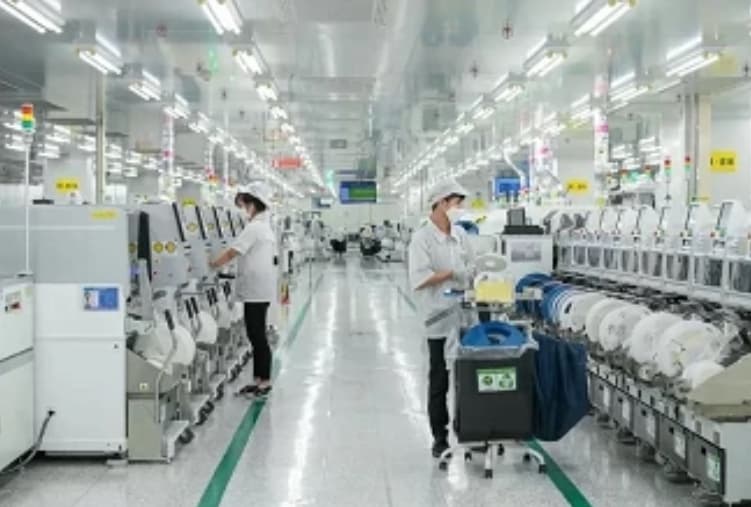 More than 6,800 enterprises resume operations in July