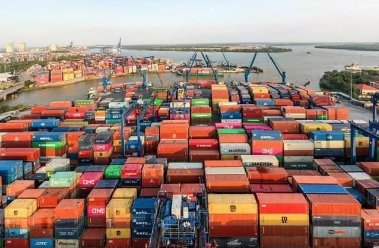 Vietnam's green logistics industry becomes attracttive to investors: Insiders