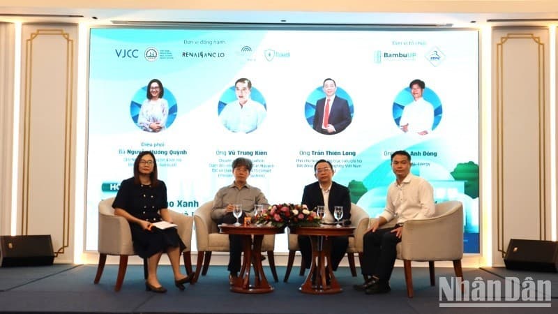 Seminar suggests ways for factories and industrial parks to go green