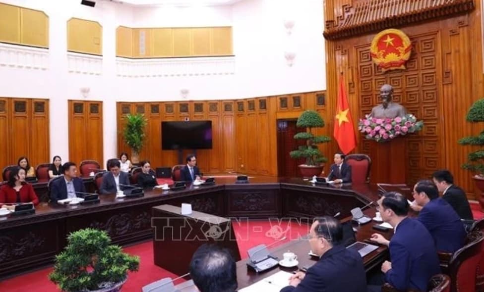 Deputy PM urges Samsung to pioneer green economy