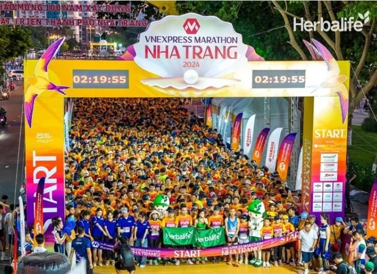 Herbalife Vietnam supported VnExpress Marathon Nha Trang to promote active lifestyles
