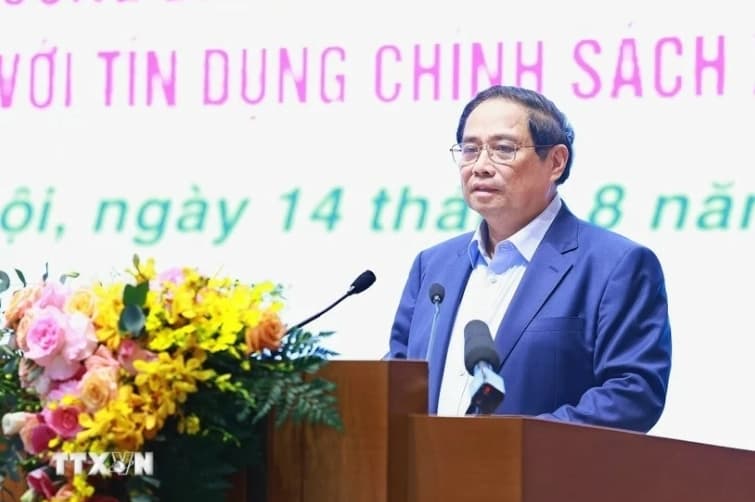 PM Pham Minh Chinh chairs a teleconference to review social policy credit's role in poverty reduction