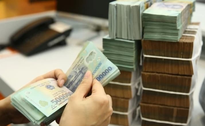 Long-term deposit interest rates reach 7.4%