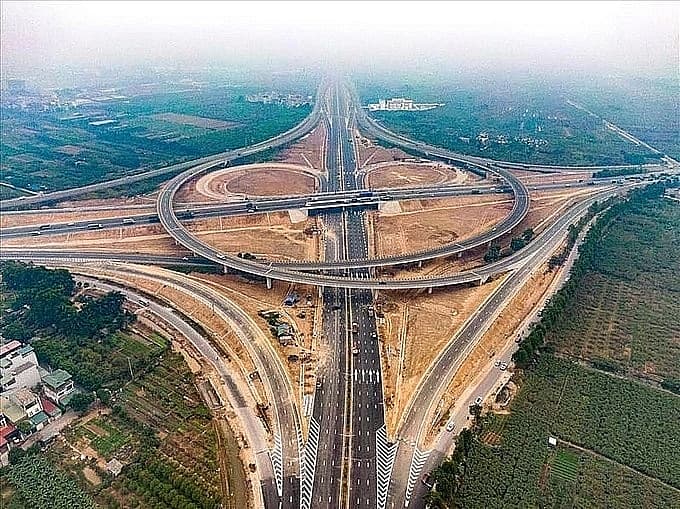 Slow disbursement of public investment capital due to obstacles from policies