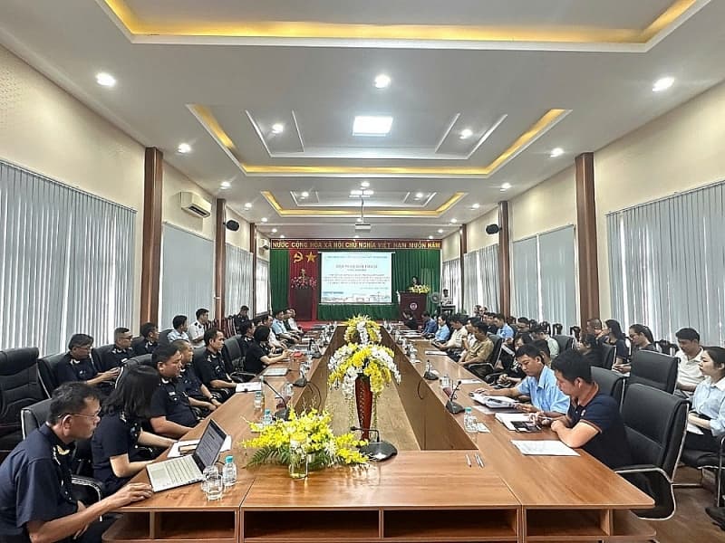 Support enterprises to import and export agricultural products through Binh Phuoc border gates